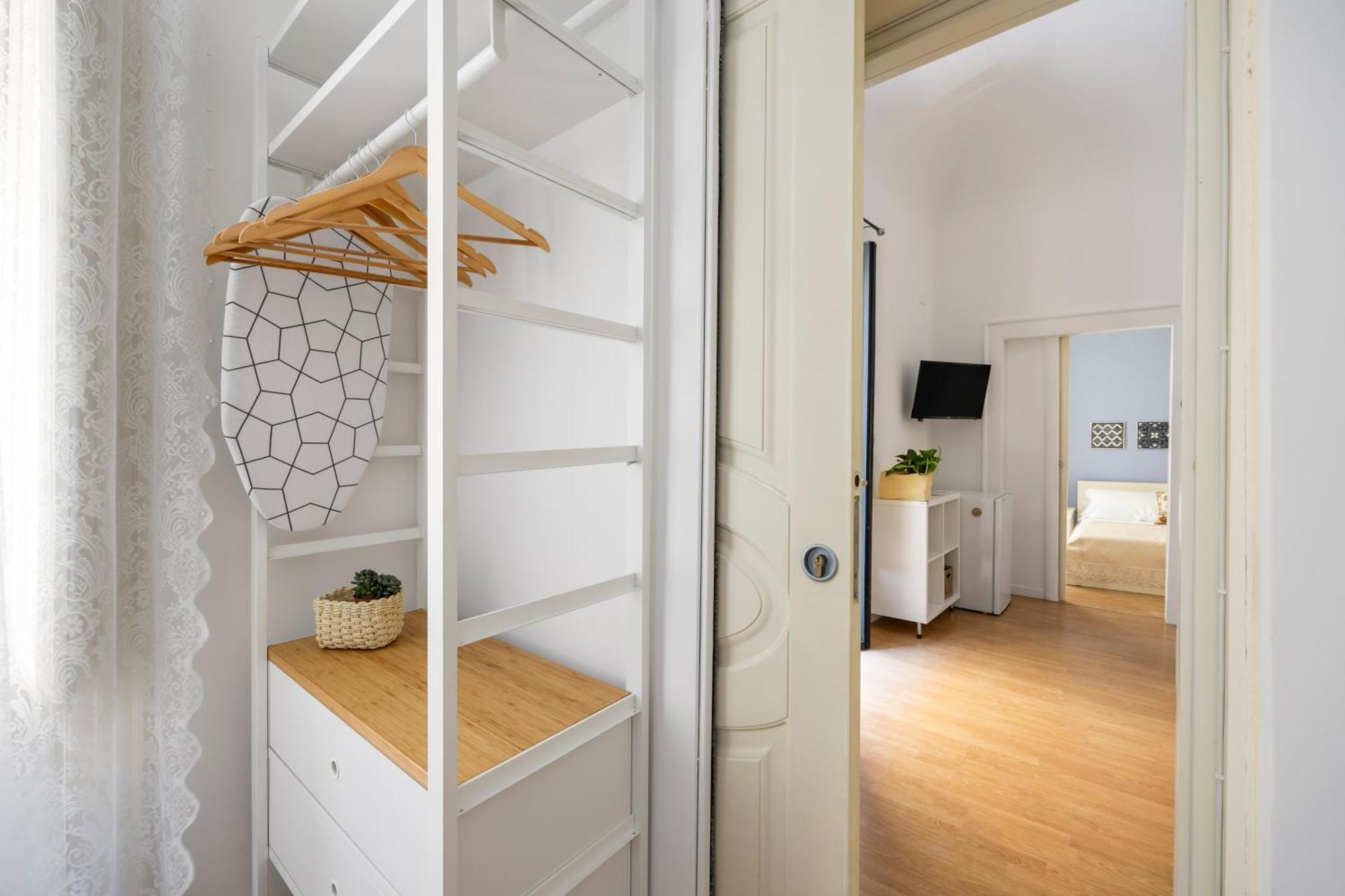 Agata E Rosalia 2 Bedroom Flat At The Quattro Canti Palermo Exteriör bild