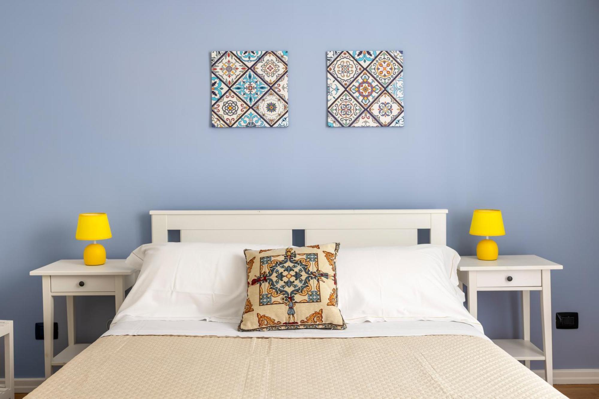 Agata E Rosalia 2 Bedroom Flat At The Quattro Canti Palermo Exteriör bild